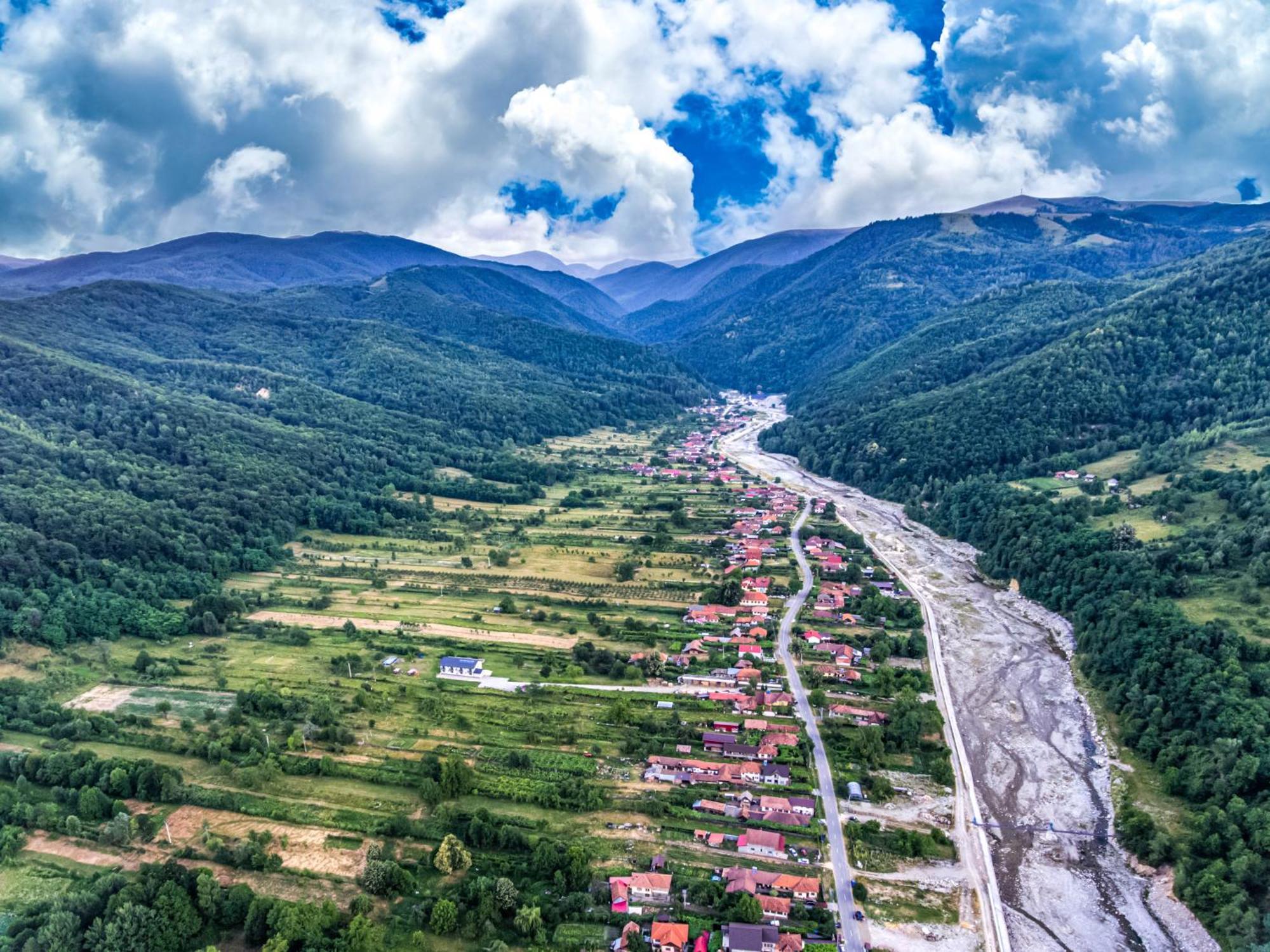 Hotel Transalpina Retreat Novaci-Străini Exterior foto